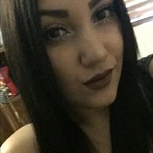 Meet your Posher, Selene